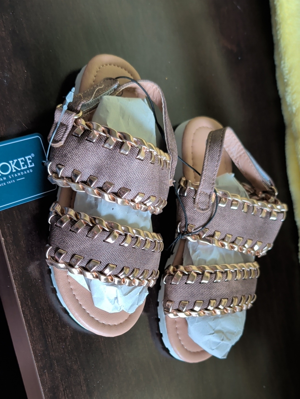 Girls Cherokee Brown Chain-Trim Sandals sz 11